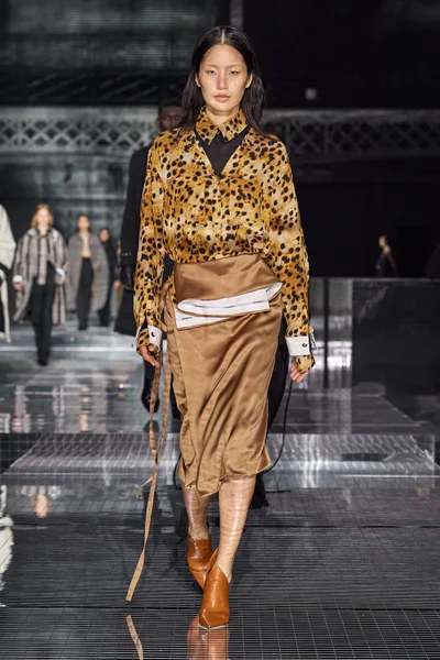 Look 34